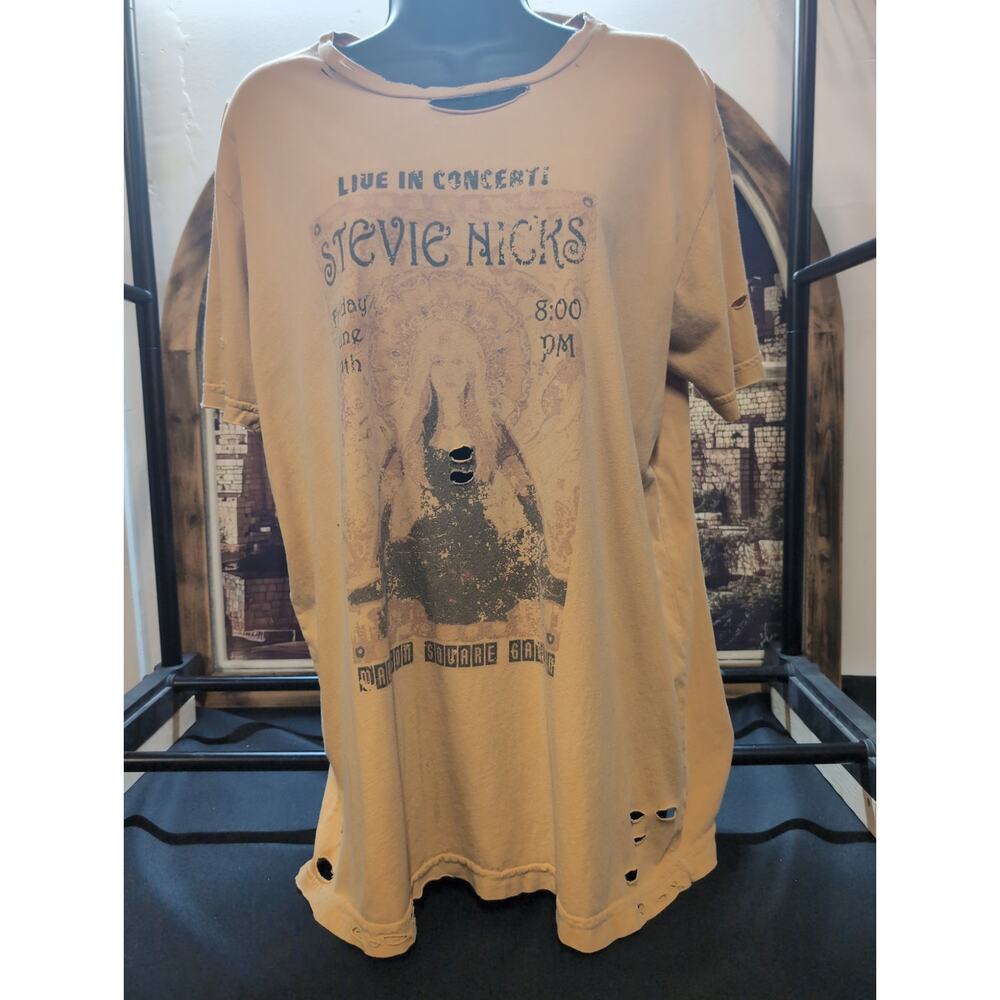 Stevie Nicks Large Women's Concert Distressed T-Shirt Madison Square Garden